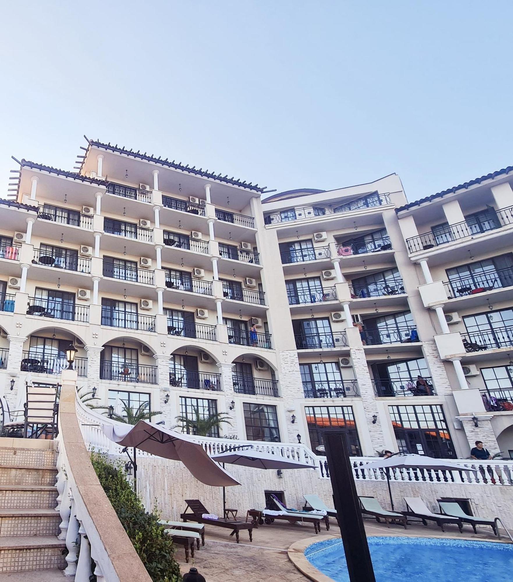 Apartment Almi - The Cliff Обзор Экстерьер фото